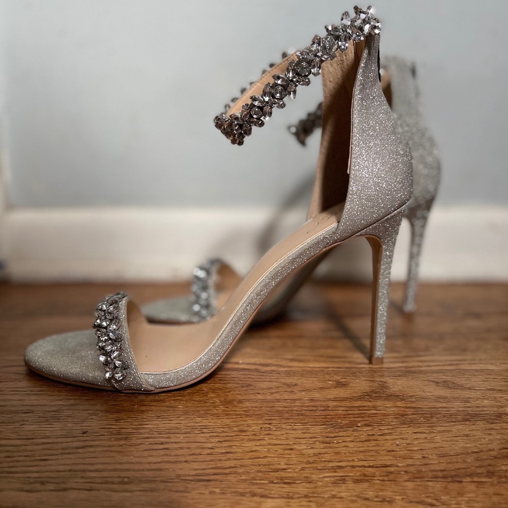 Jewel Badgley Mischka Heel